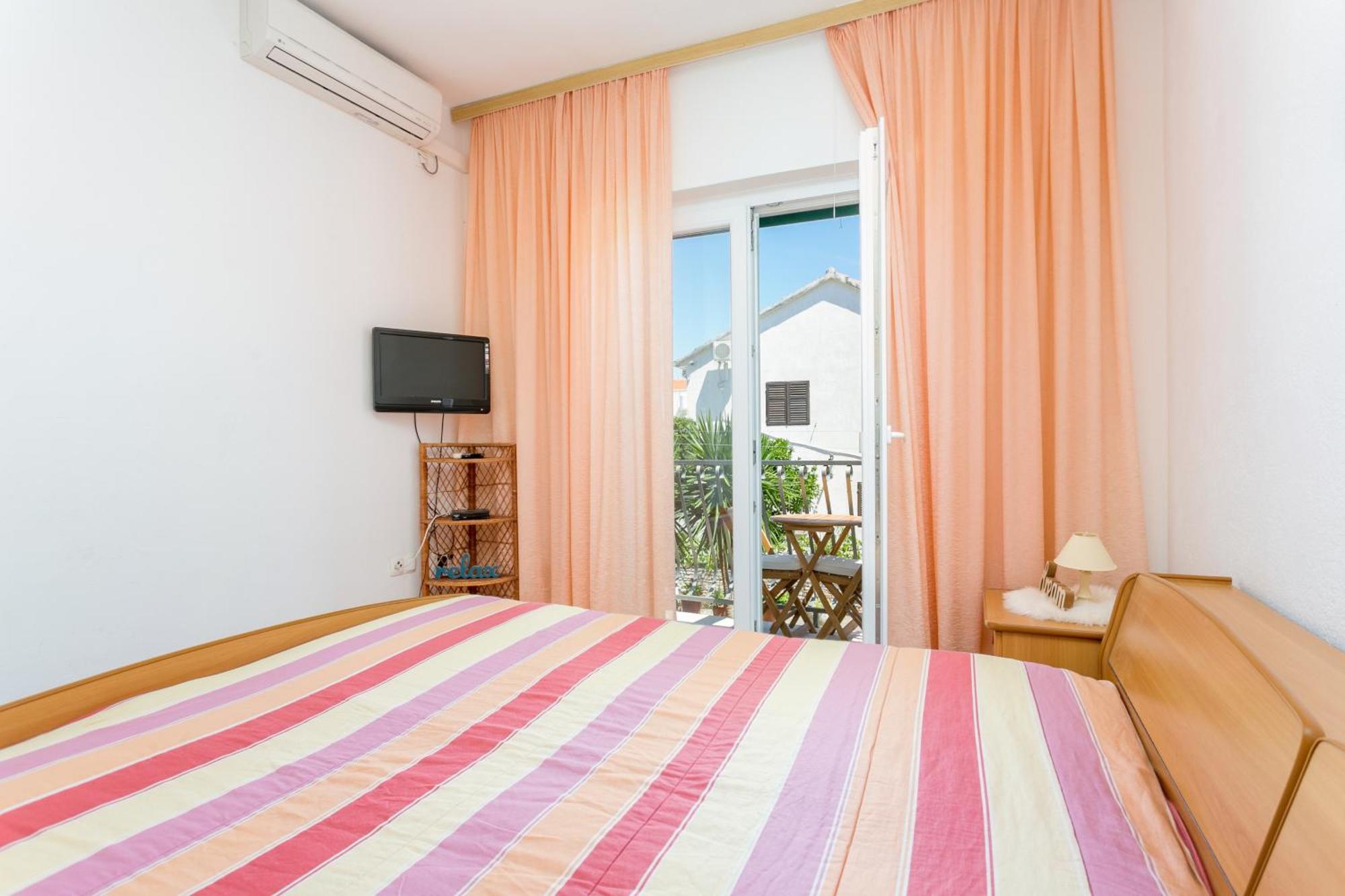 Apartments And Rooms With Parking Space Supetar, Brac - 5658 חדר תמונה