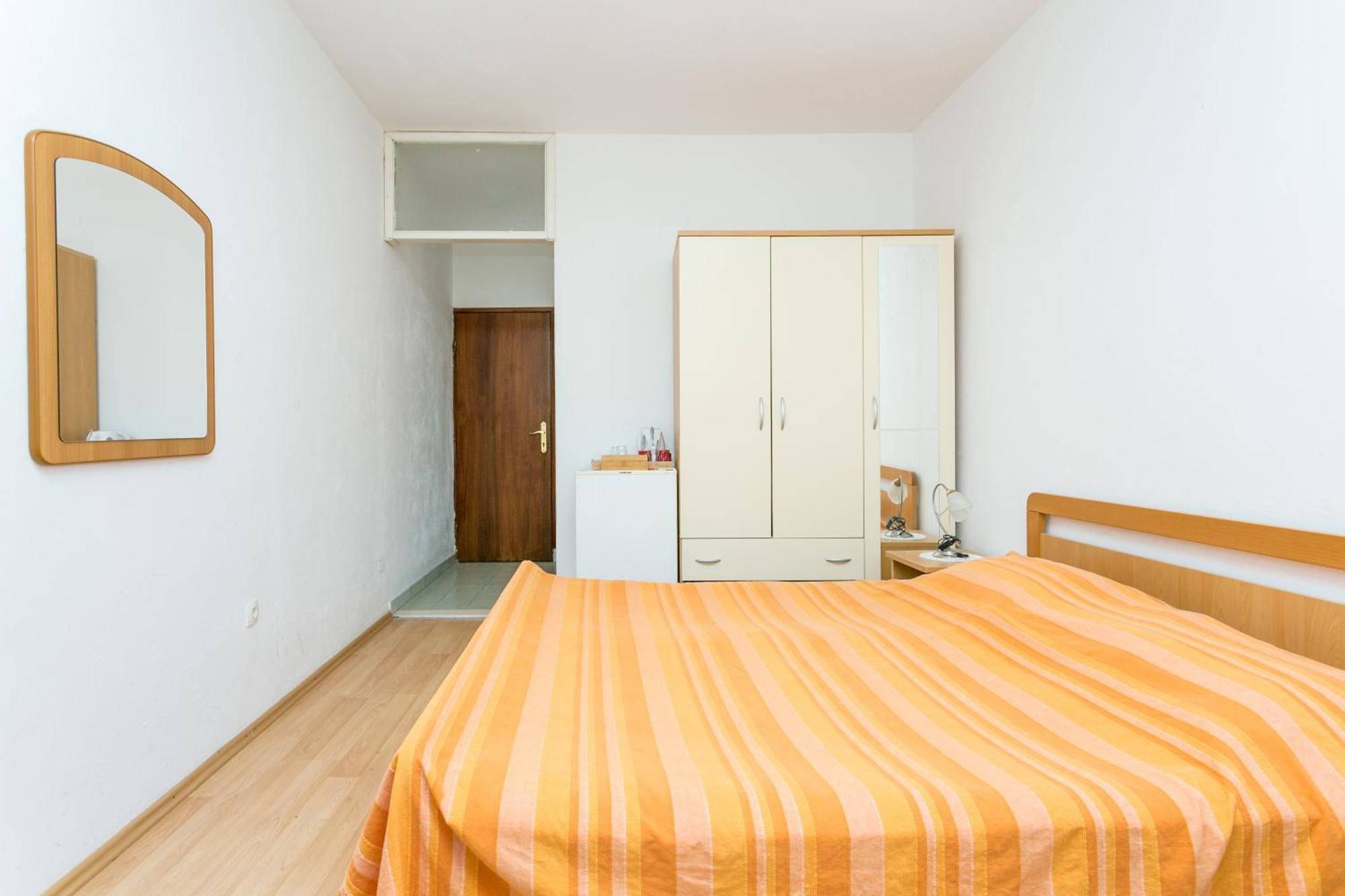 Apartments And Rooms With Parking Space Supetar, Brac - 5658 חדר תמונה